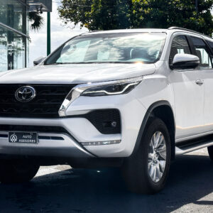 Toyota Fortuner SRV TSS
